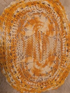 Unbranded Crochet Orange Cream Handmade NaturalCotton Centrepiece Doily 19.5×15"
